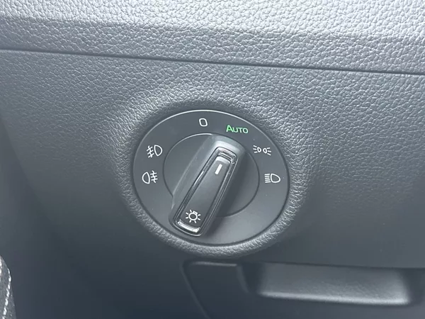 Škoda Superb Combi 2.0 TDI DSG L&K - foto 18