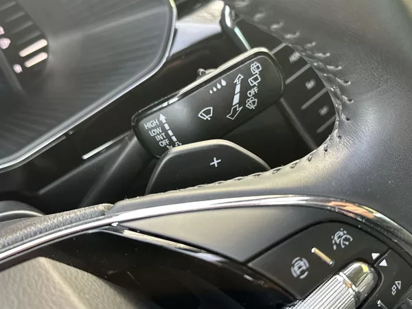 Škoda Superb Combi 2.0 TDI DSG L&K - foto 23