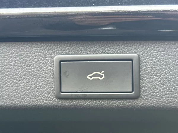 Škoda Superb Combi 2.0 TDI DSG L&K - foto 29