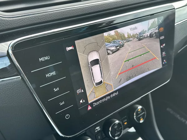 Škoda Superb Combi 2.0 TSI DSG L&K - foto 13