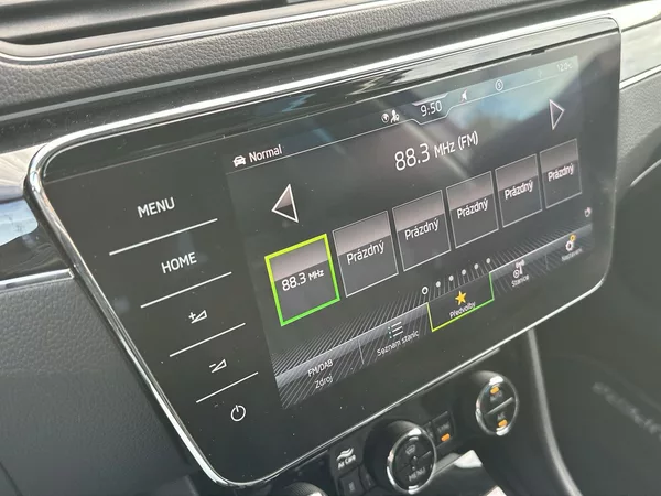 Škoda Superb Combi 2.0 TSI DSG L&K - foto 14