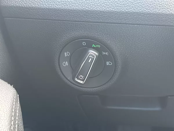 Škoda Superb Combi 2.0 TSI DSG L&K - foto 18