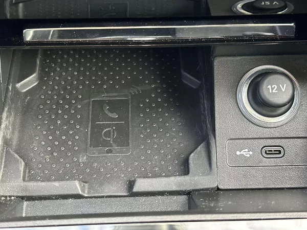 Škoda Superb Combi 2.0 TSI DSG L&K - foto 24