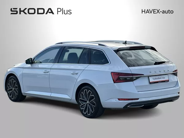 Škoda Superb Combi 2.0 TSI DSG L&K - foto 37