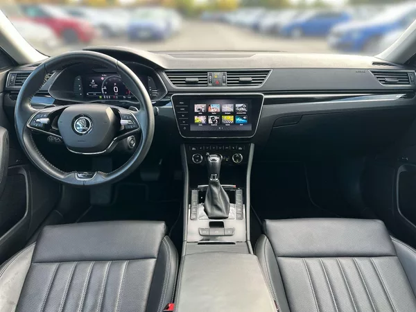 Škoda Superb Combi 2.0 TSI DSG L&K - foto 5