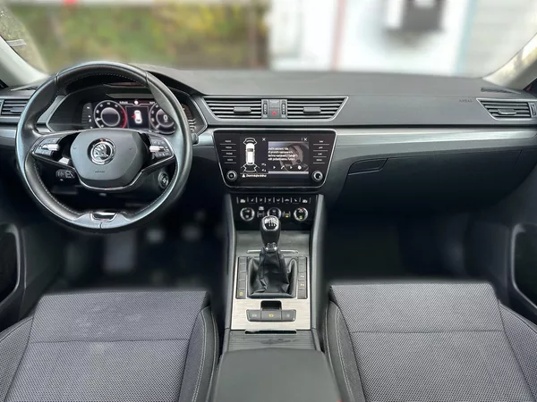 Škoda Superb Combi 2.0 TDI Style - foto 5