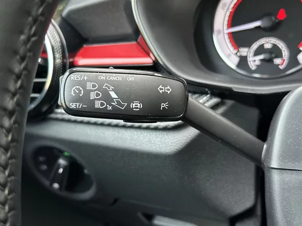 Škoda Fabia 1.0 TSI Monte Carlo - foto 19