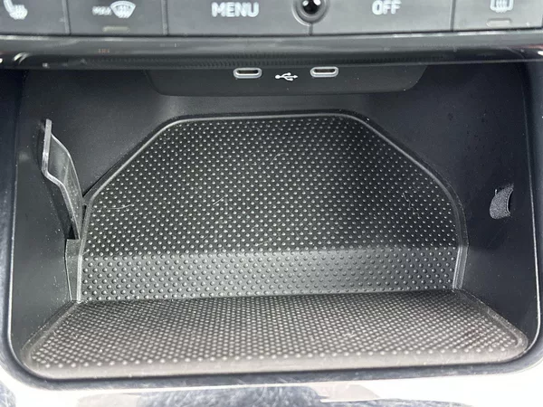 Škoda Fabia 1.0 TSI Monte Carlo - foto 21