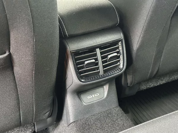 Škoda Fabia 1.0 TSI Monte Carlo - foto 23