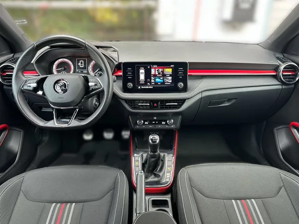 Škoda Fabia 1.0 TSI Monte Carlo - foto 5
