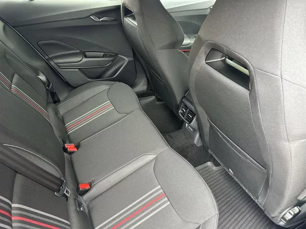 Škoda Fabia 1.0 TSI Monte Carlo - foto 9