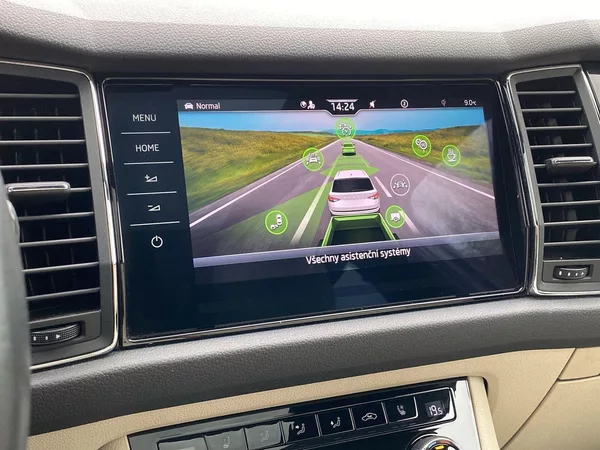 Škoda Kodiaq 2.0 TDI 4x4 DSG L&K - foto 13