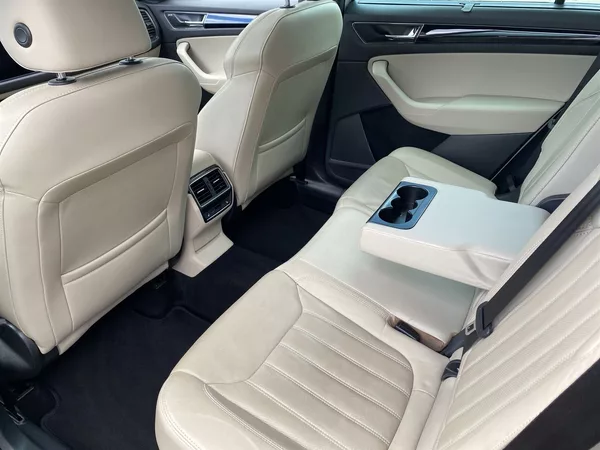 Škoda Kodiaq 2.0 TDI 4x4 DSG L&K - foto 7