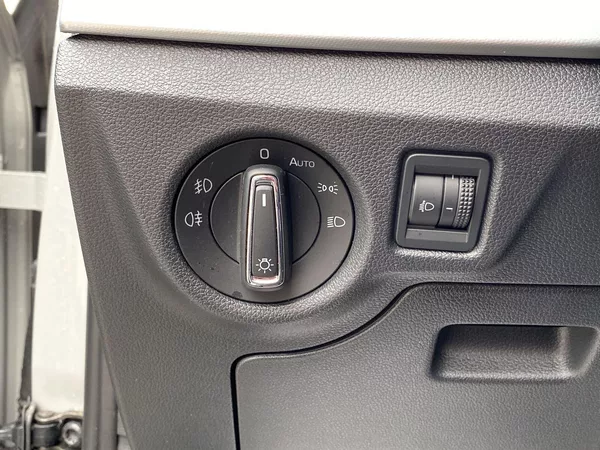 Škoda Scala 1.0 TSI DSG Ambition - foto 23