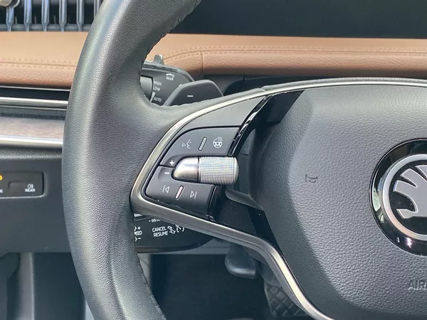 Škoda Superb Combi 2.0 TDI 4x4 DSG L&K - foto 20