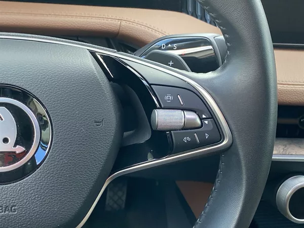 Škoda Superb Combi 2.0 TDI 4x4 DSG L&K - foto 21