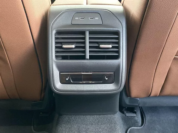 Škoda Superb Combi 2.0 TDI 4x4 DSG L&K - foto 30