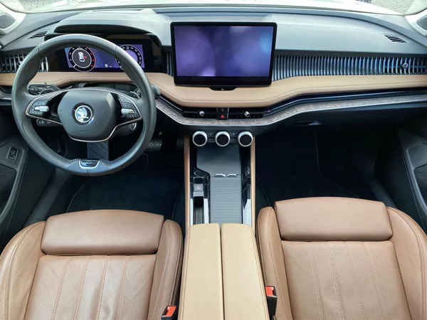 Škoda Superb Combi 2.0 TDI 4x4 DSG L&K - foto 5