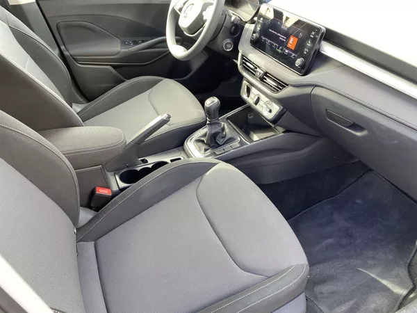 Škoda Fabia 1.0 TSI Selection - foto 8