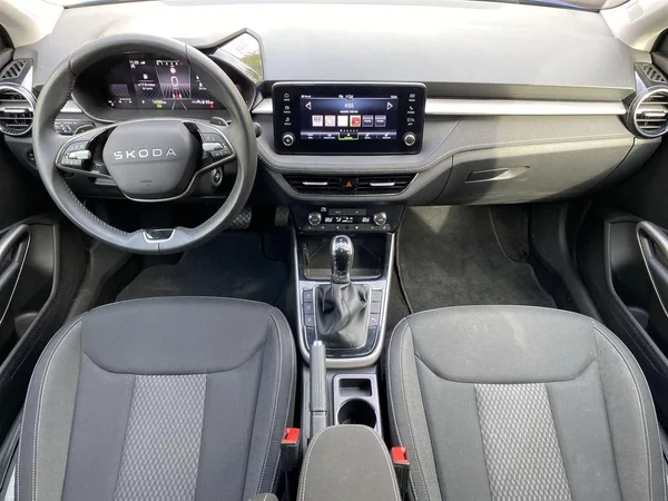 Škoda Fabia 1.0 TSI DSG Top Selection - foto 5