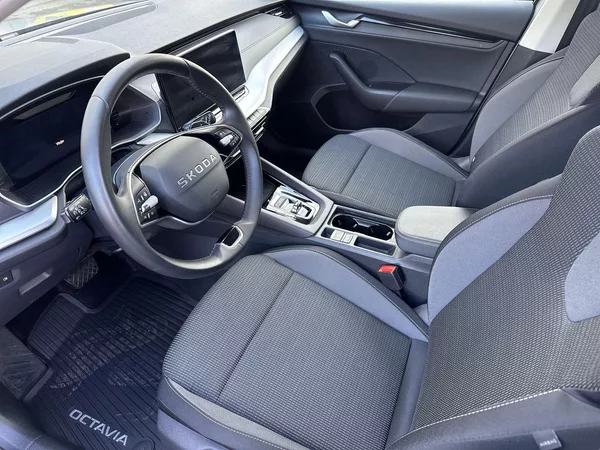 Škoda Octavia Combi 1.5 TSI M-HEV DSG Select - foto 7