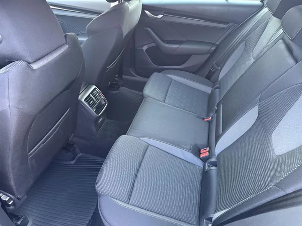 Škoda Octavia Combi 1.5 TSI M-HEV DSG Select - foto 8