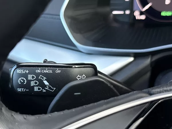 Škoda Octavia Combi 1.5 TSI DSG Selection - foto 18