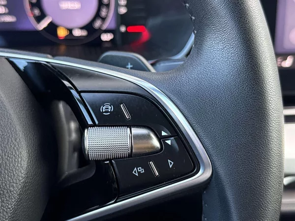 Škoda Octavia Combi 1.5 TSI DSG Selection - foto 21