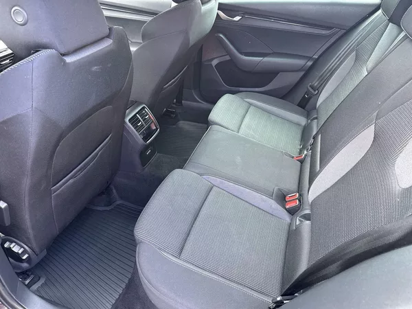 Škoda Octavia Combi 1.5 TSI DSG Selection - foto 8