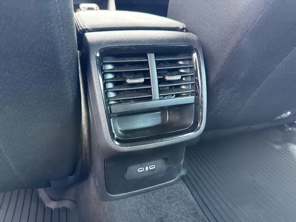 Škoda Octavia Combi 1.5 TSI DSG Selection - foto 27
