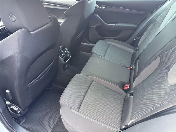 Škoda Octavia Combi 1.5 TSI DSG Selection - foto 8