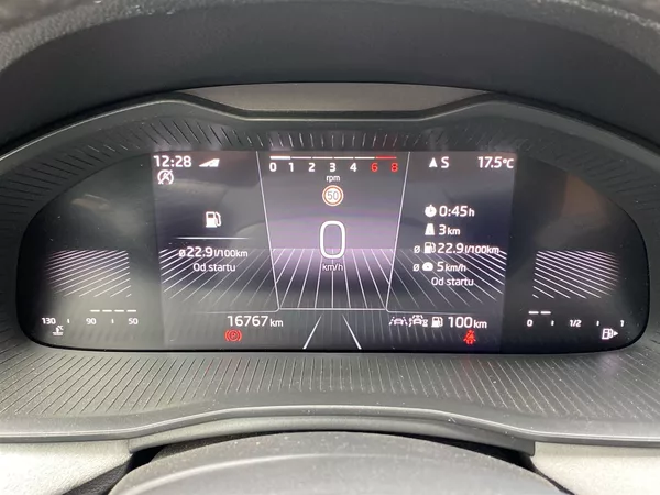 Škoda Scala 1.0 TSI Top Selection - foto 11