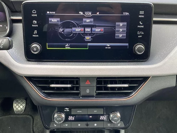 Škoda Scala 1.0 TSI Top Selection - foto 12