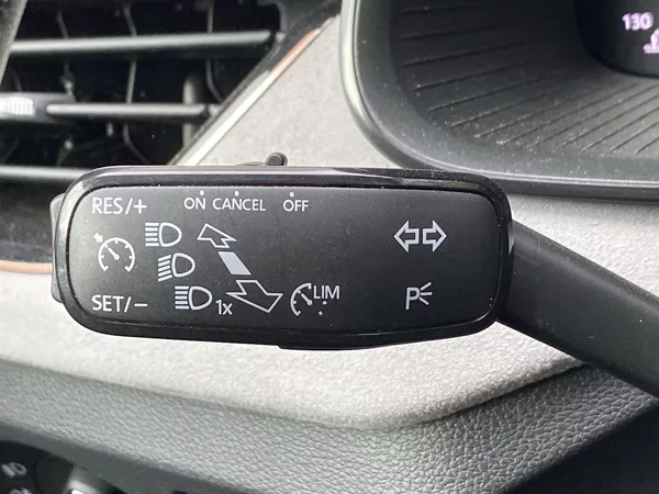 Škoda Scala 1.0 TSI Top Selection - foto 21