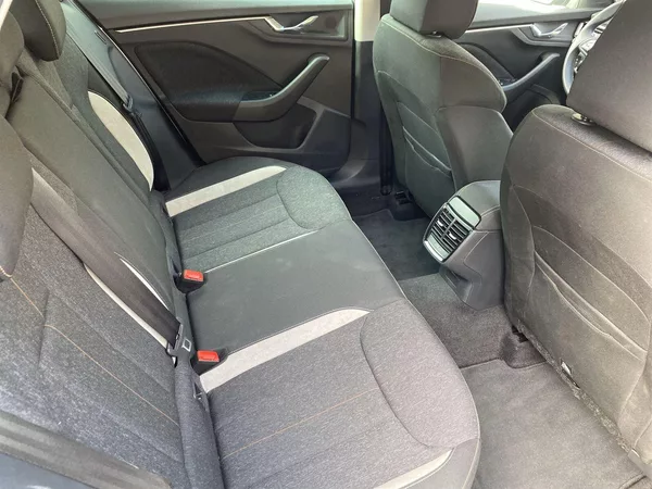 Škoda Scala 1.0 TSI Top Selection - foto 9