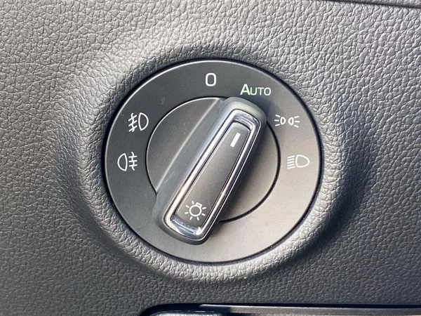 Škoda Superb Combi iV 1.4 TSI DSG Style - foto 18