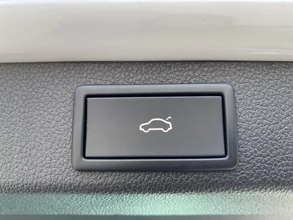 Škoda Superb Combi iV 1.4 TSI DSG Style - foto 29