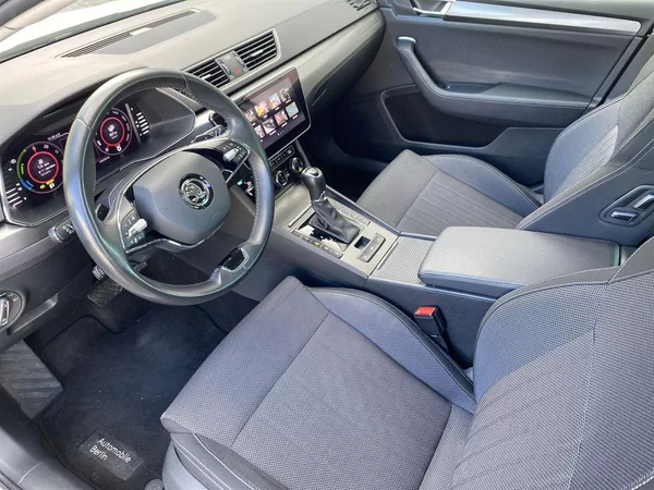 Škoda Superb Combi iV 1.4 TSI DSG Style - foto 6