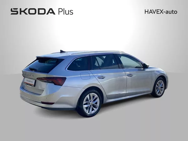 Škoda Octavia Combi 2.0 TDI 4x4 DSG Style + - foto 2