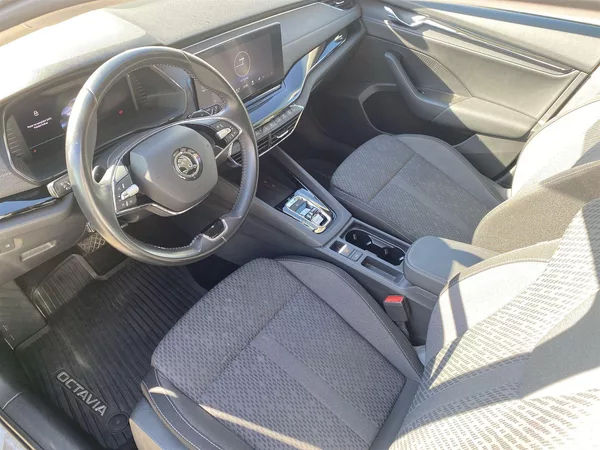 Škoda Octavia Combi 2.0 TDI 4x4 DSG Style + - foto 6