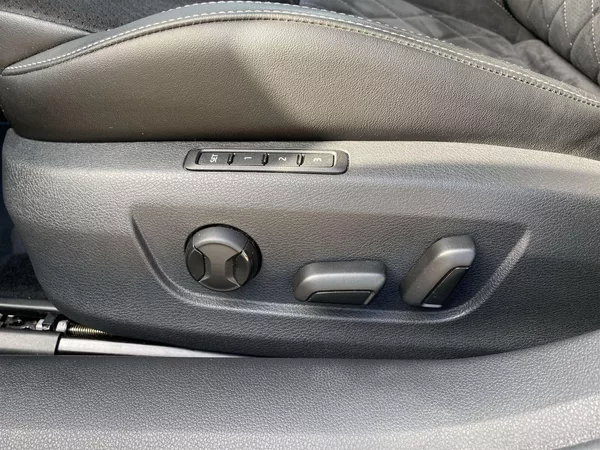 Škoda Superb 2.0 TDI 4x4 DSG Sportline - foto 27