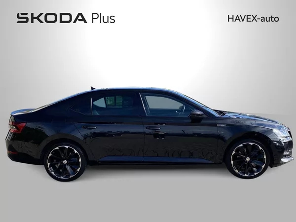 Škoda Superb 2.0 TDI 4x4 DSG Sportline - foto 34