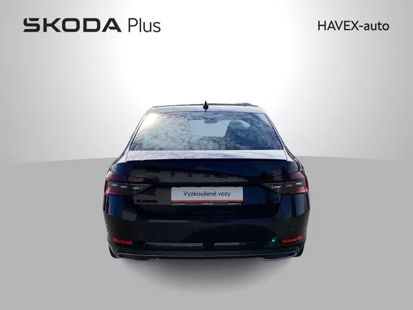 Škoda Superb 2.0 TDI 4x4 DSG Sportline - foto 35