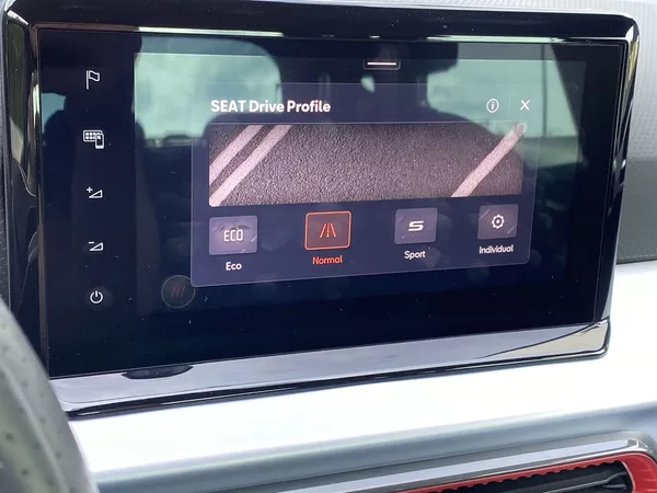 Seat Arona 1.0 TSI DSG FR - foto 21