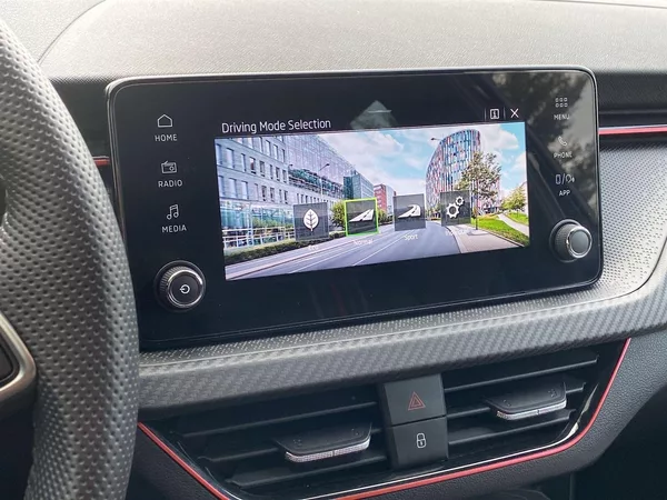 Škoda Scala 1.0 TSI Monte Carlo - foto 13