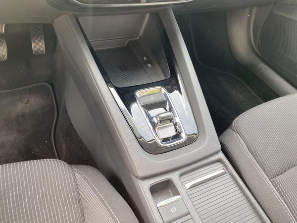 Škoda Octavia Combi 2.0 TDI DSG Ambition - foto 25