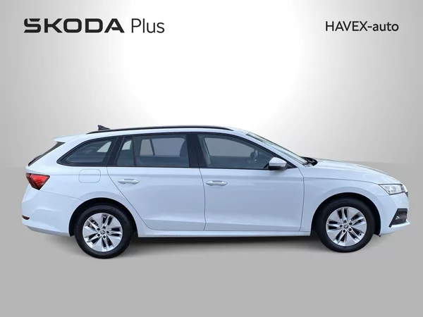 Škoda Octavia Combi 2.0 TDI DSG Ambition - foto 29