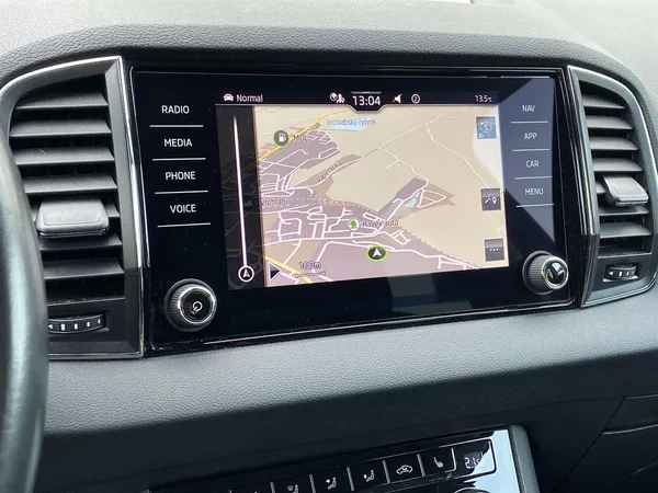 Škoda Karoq 2.0 TDI 4x4 DSG Style - foto 11