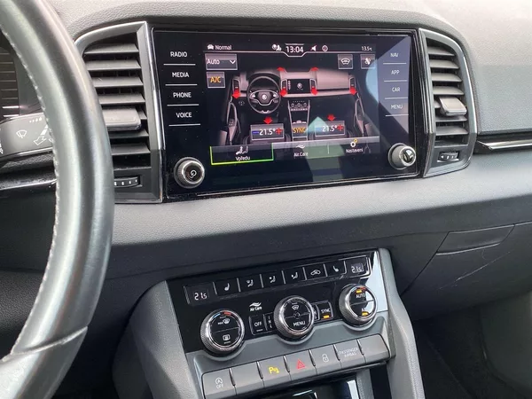 Škoda Karoq 2.0 TDI 4x4 DSG Style - foto 18