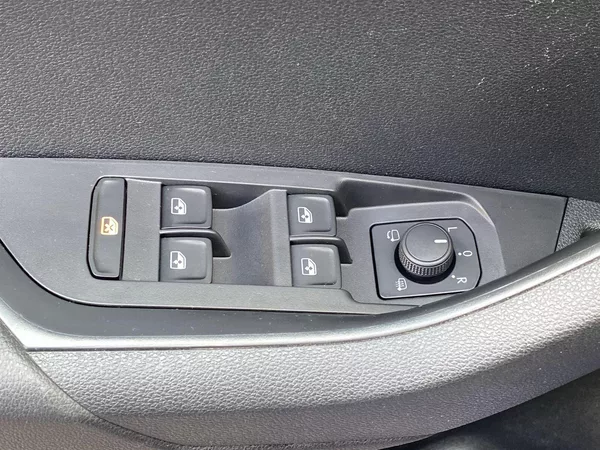 Škoda Karoq 2.0 TDI 4x4 DSG Style - foto 23
